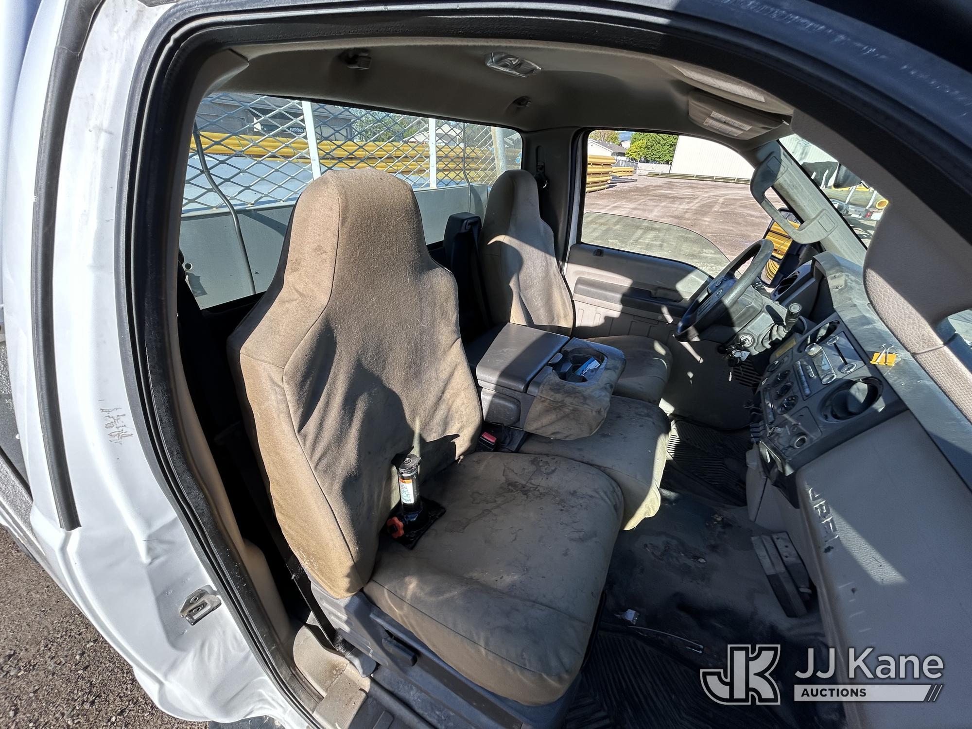 (Kalispell, MT) 2009 Ford F350 4x4 Enclosed Service Truck Runs & Moves) (Jump To Start, Driver Door