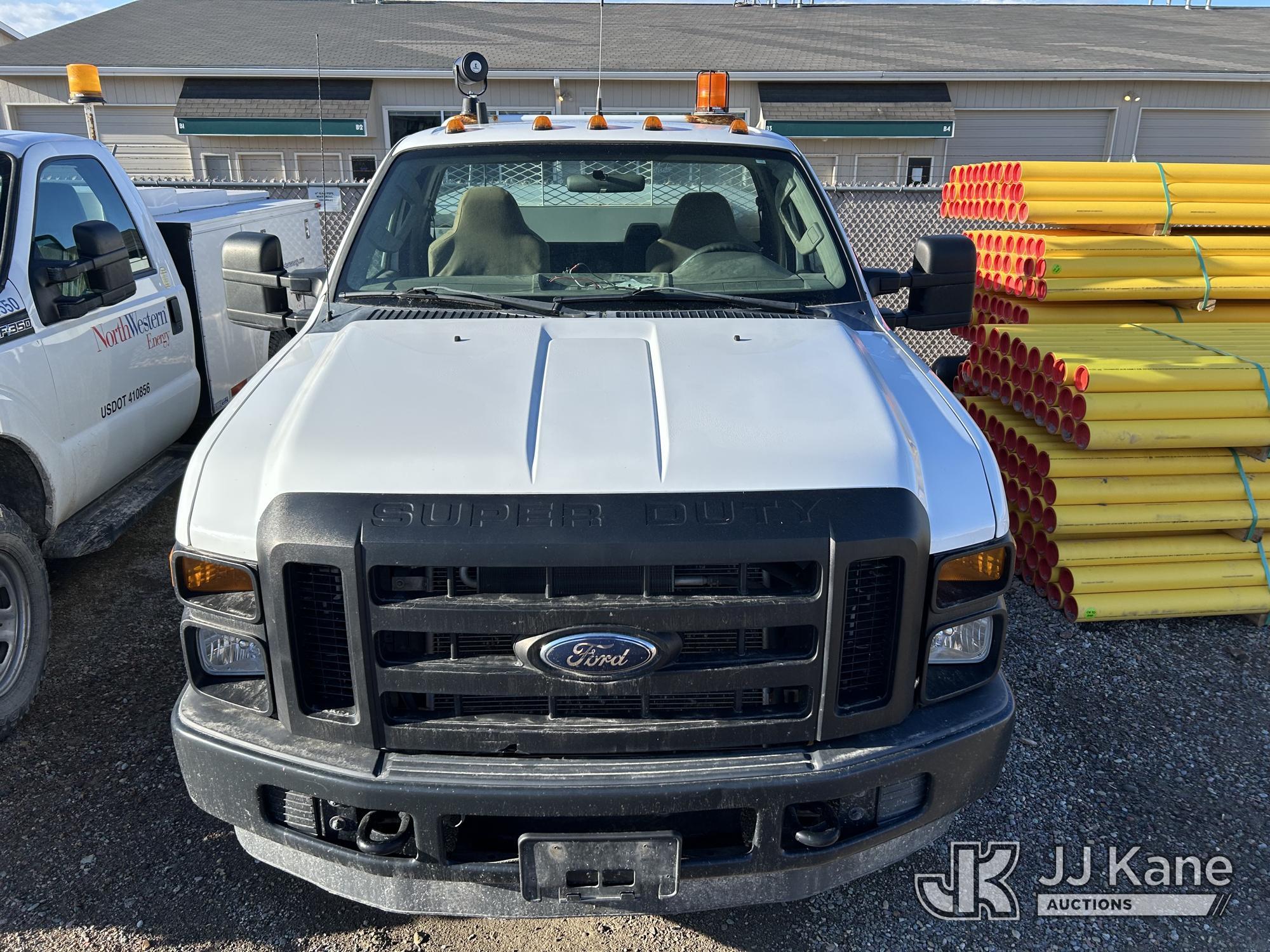 (Kalispell, MT) 2009 Ford F350 4x4 Enclosed Service Truck Runs & Moves) (Jump To Start, Driver Door
