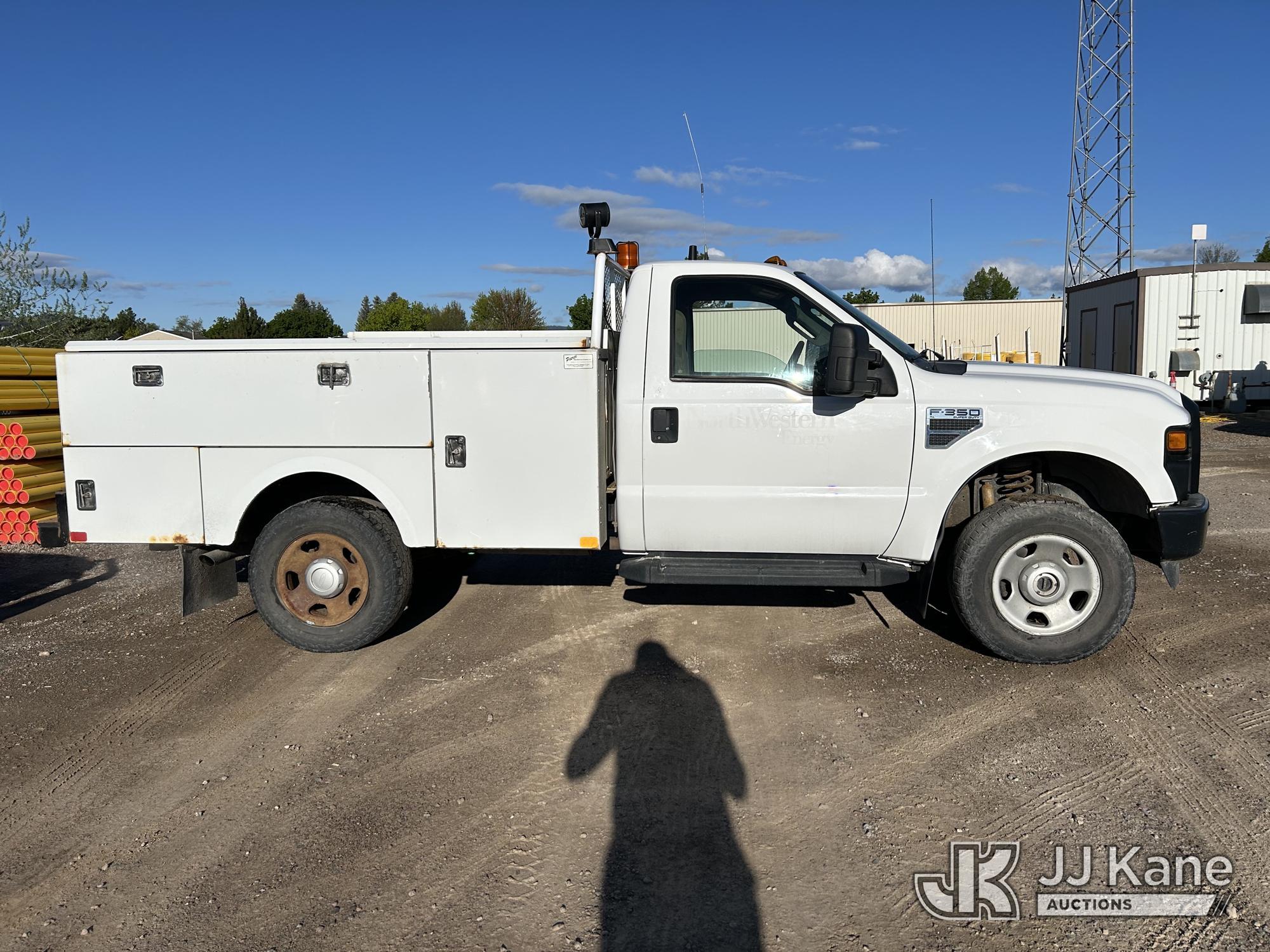(Kalispell, MT) 2009 Ford F350 4x4 Enclosed Service Truck Runs & Moves) (Jump To Start, Driver Door