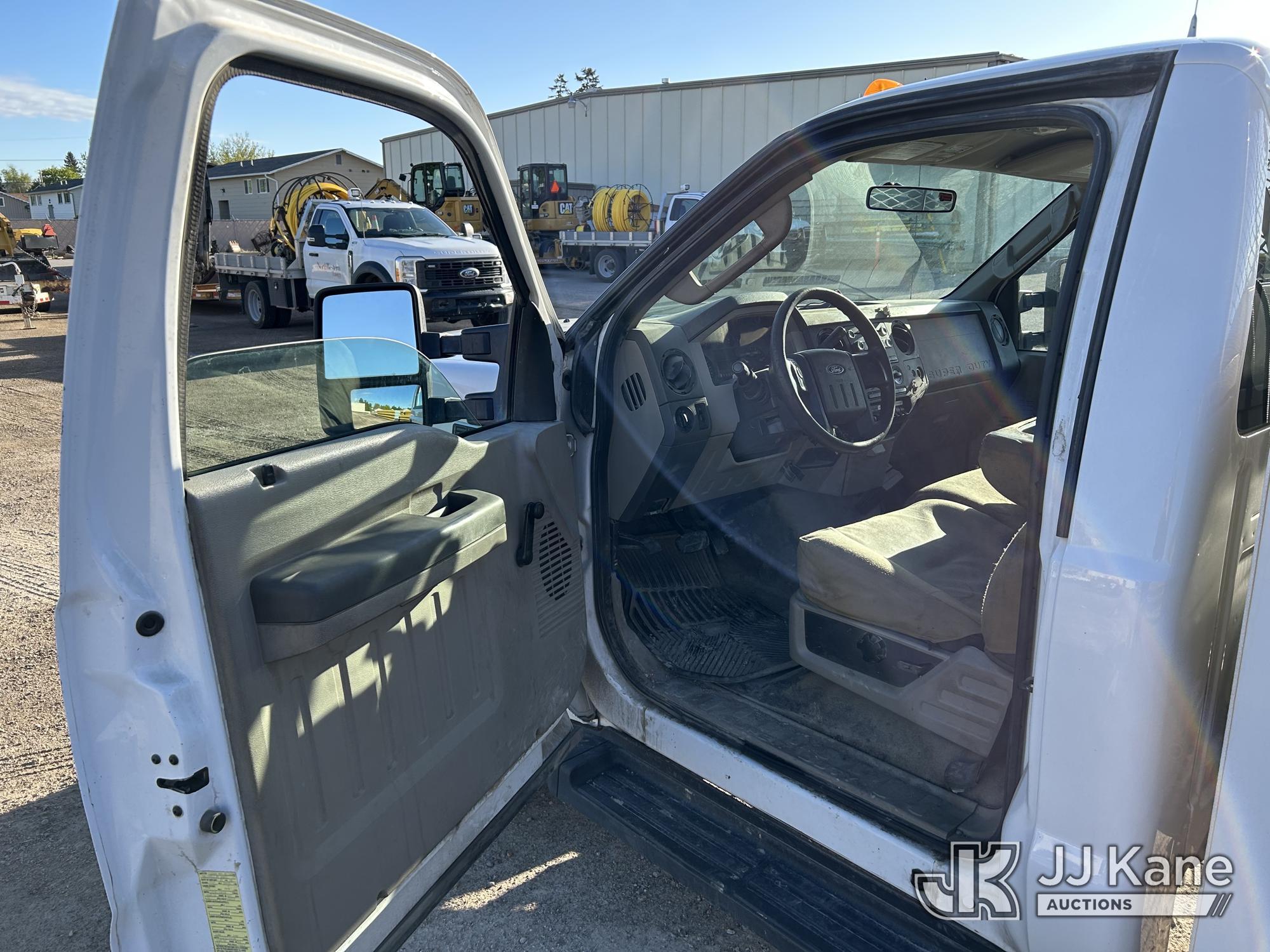 (Kalispell, MT) 2009 Ford F350 4x4 Enclosed Service Truck Runs & Moves) (Jump To Start, Driver Door