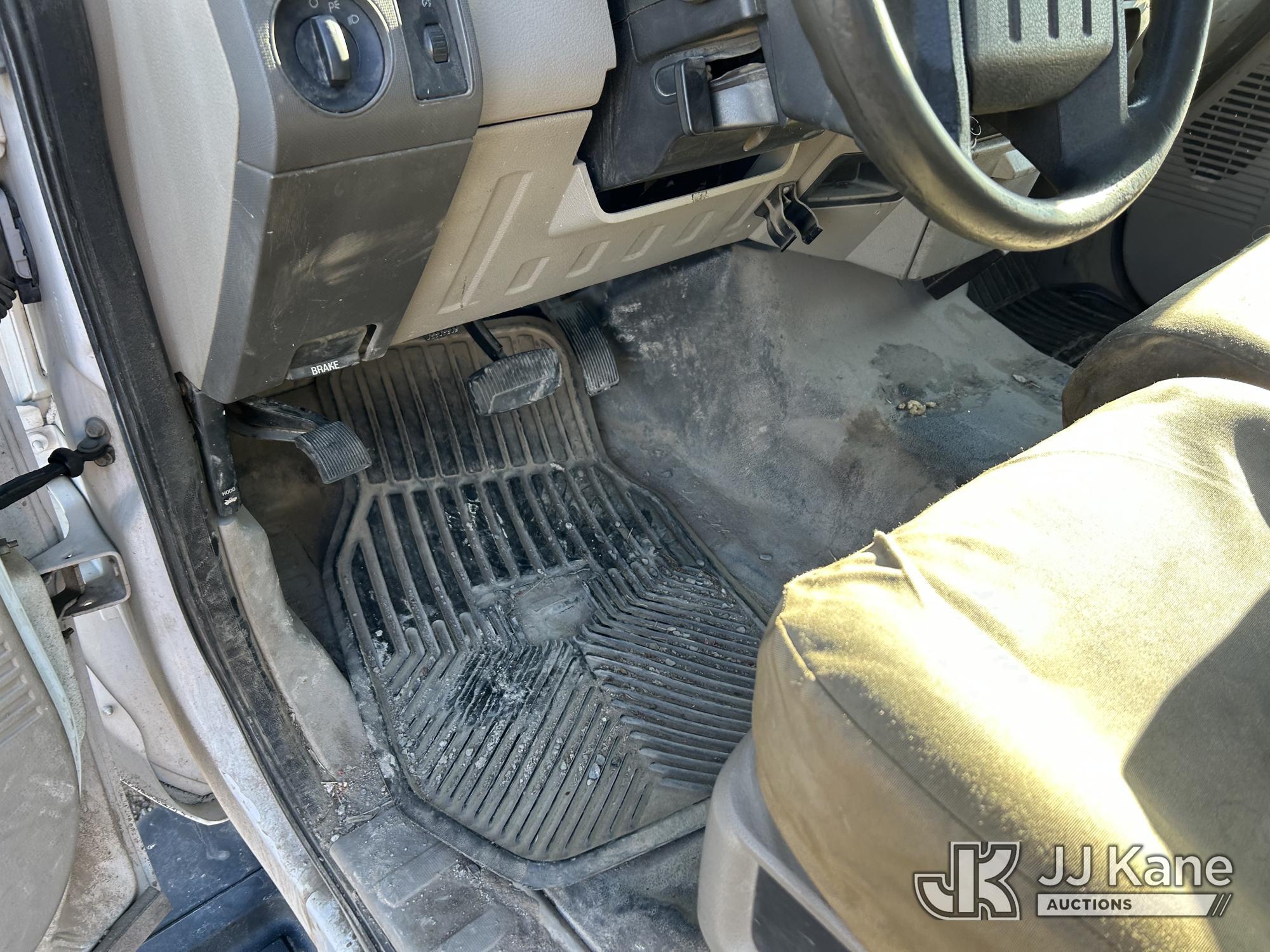 (Kalispell, MT) 2009 Ford F350 4x4 Enclosed Service Truck Runs & Moves) (Jump To Start, Driver Door