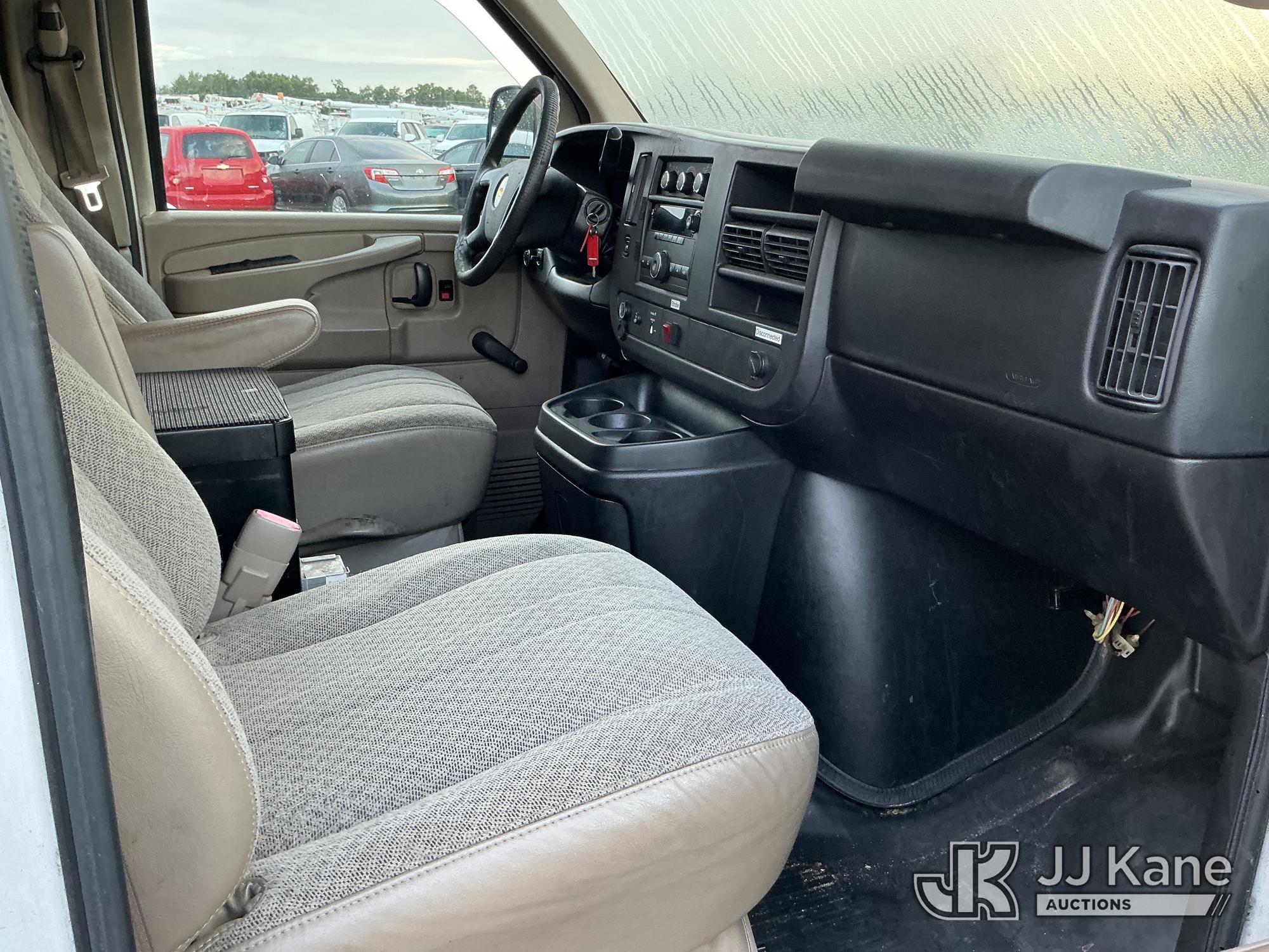 (Tampa, FL) 2011 Chevrolet Express G2500 Cargo Van Runs & Moves) (Jump To Start, Body/Paint Damage)