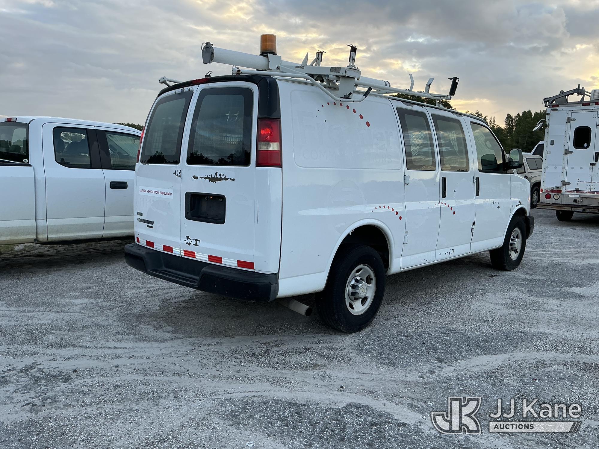 (Tampa, FL) 2011 Chevrolet Express G2500 Cargo Van Runs & Moves) (Jump To Start, Body/Paint Damage)