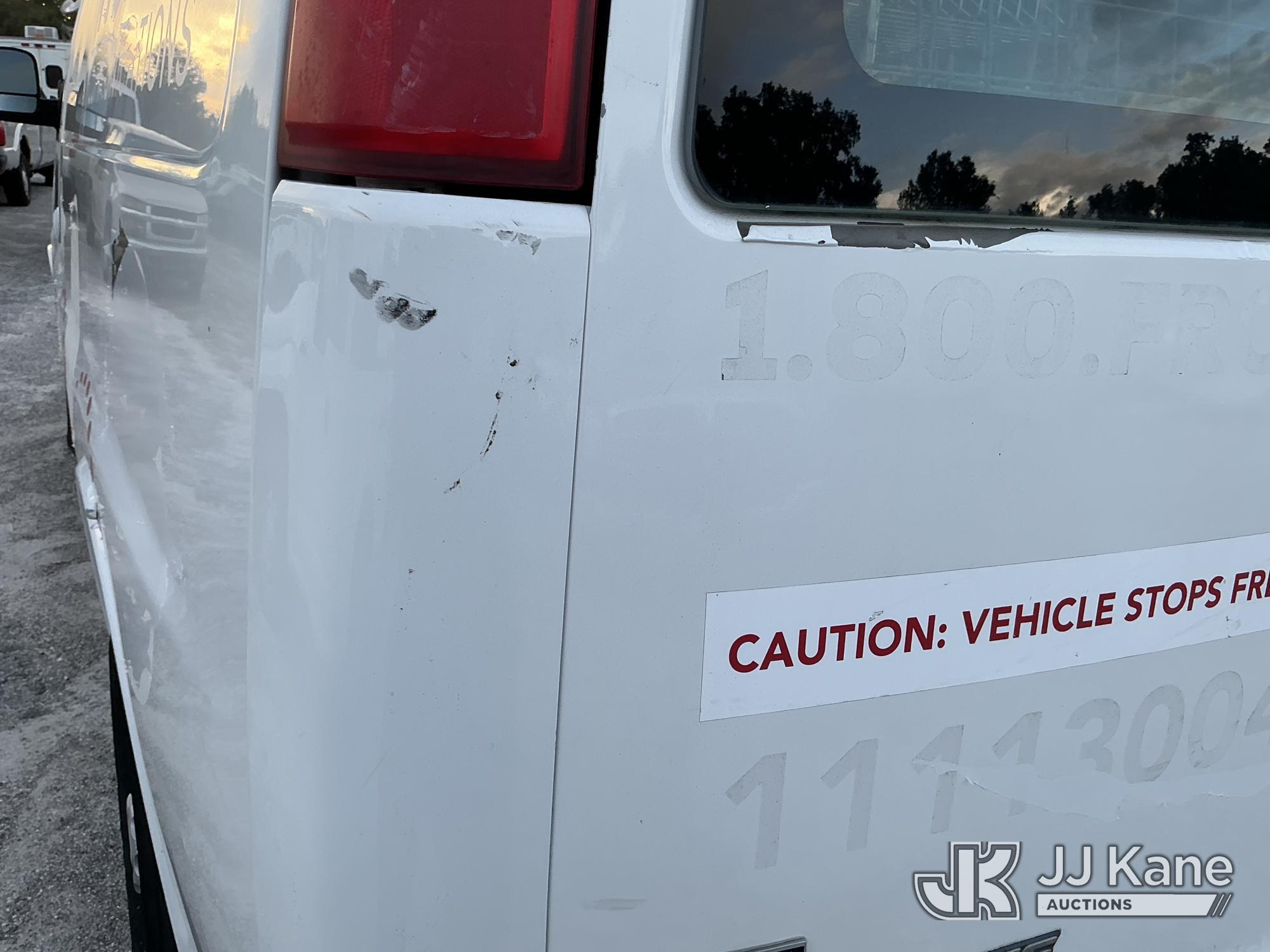 (Tampa, FL) 2011 Chevrolet Express G2500 Cargo Van Runs & Moves) (Jump To Start, Body/Paint Damage)