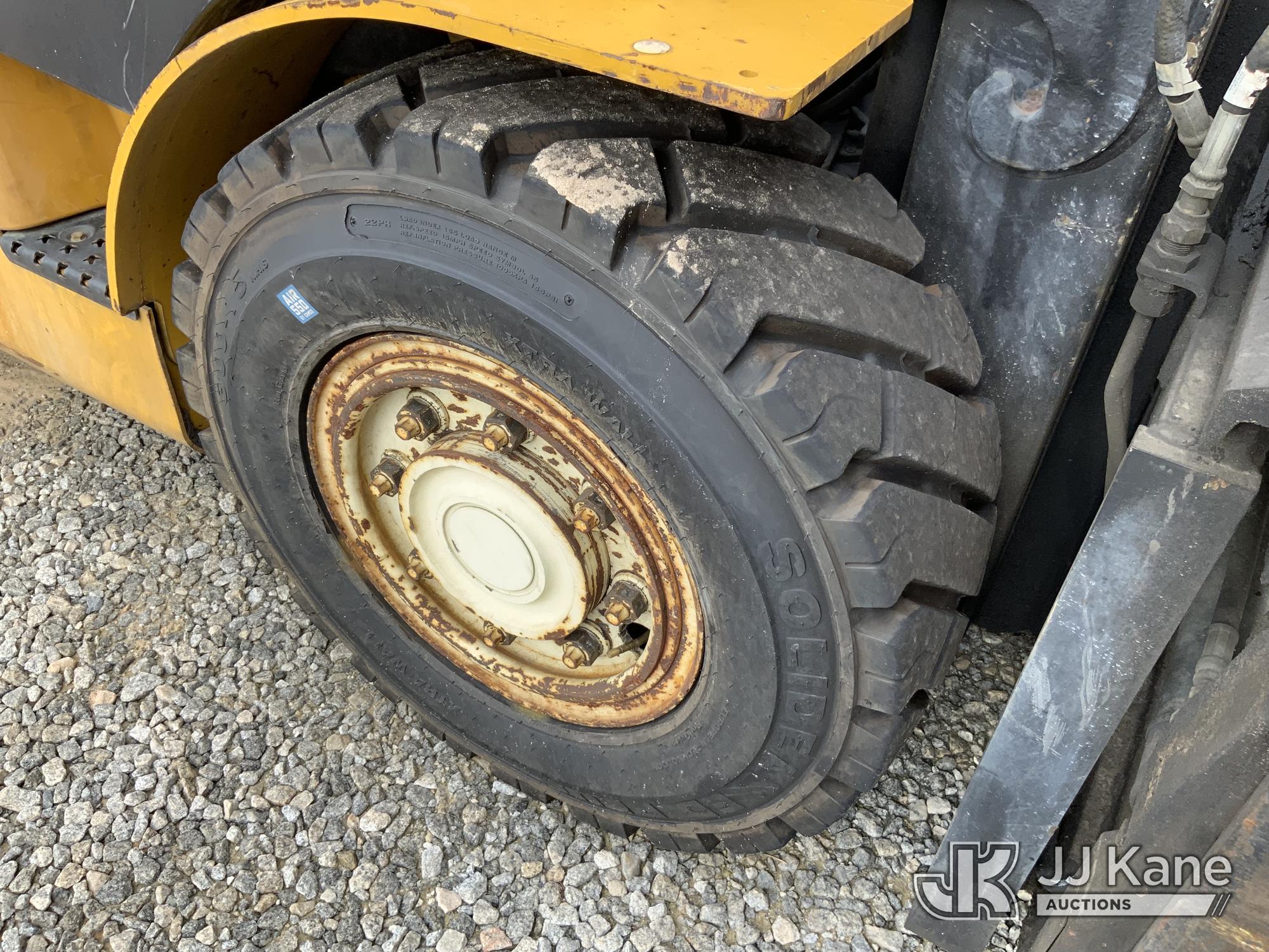 (Blackshear, GA) Yale GP120VX Solid Tired Forklift, (GA Power Unit) Runs & Moves) (Rust Damage