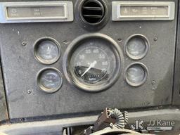 (Ocala, FL) 1989 Ford LNT8000F T/A Dump Truck Not Running, Condition Unknown, Body & Paint Damage