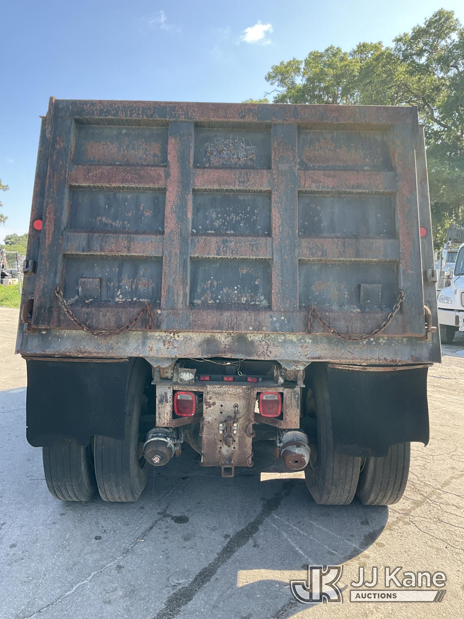 (Ocala, FL) 1989 Ford LNT8000F T/A Dump Truck Not Running, Condition Unknown, Body & Paint Damage