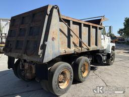 (Ocala, FL) 1989 Ford LNT8000F T/A Dump Truck Not Running, Condition Unknown, Body & Paint Damage