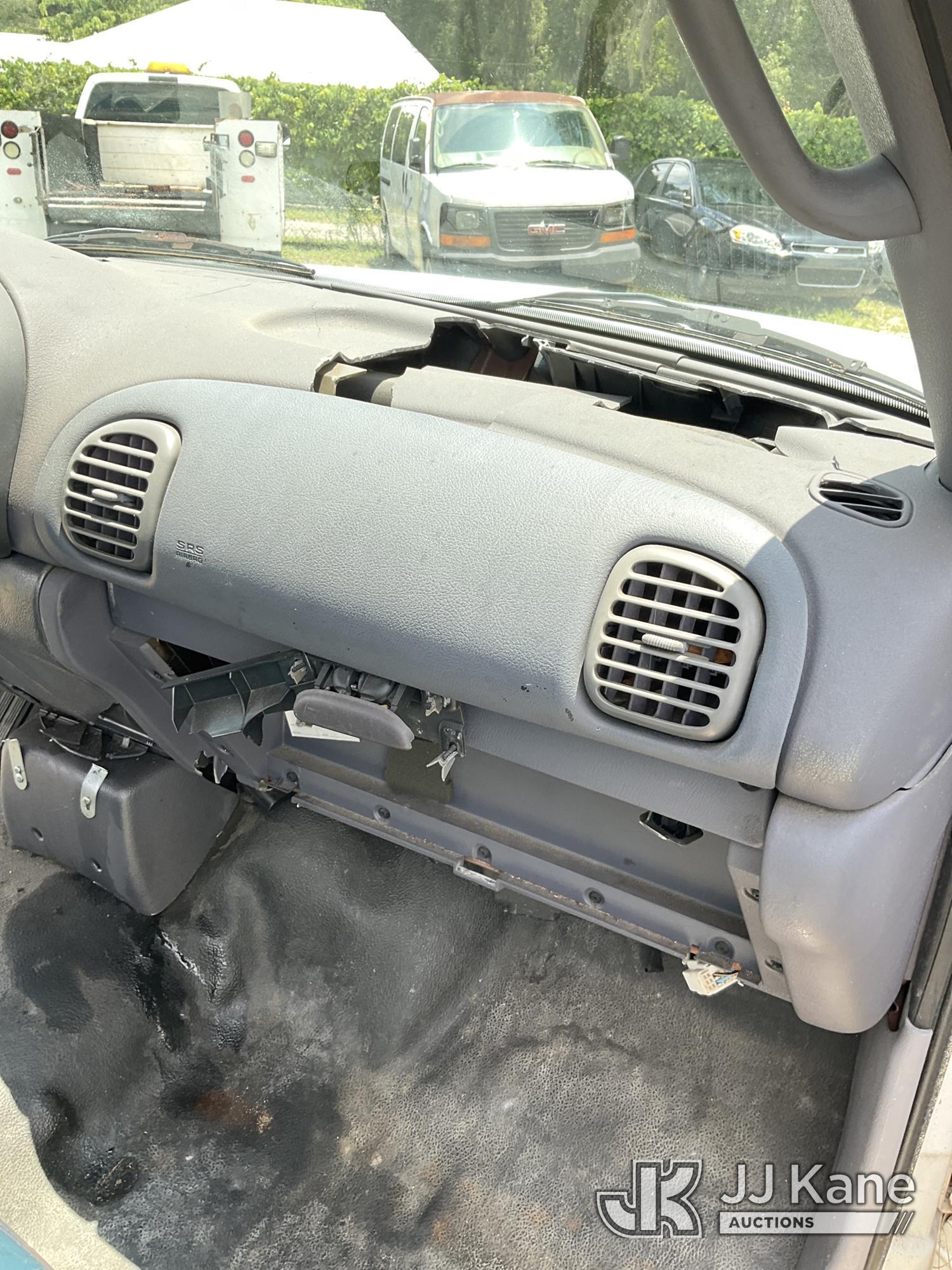 (Ocala, FL) 2001 RAM 2500 Service Truck Runs & Moves) (Jump To Start, Dashboard Damage, Body/Paint D