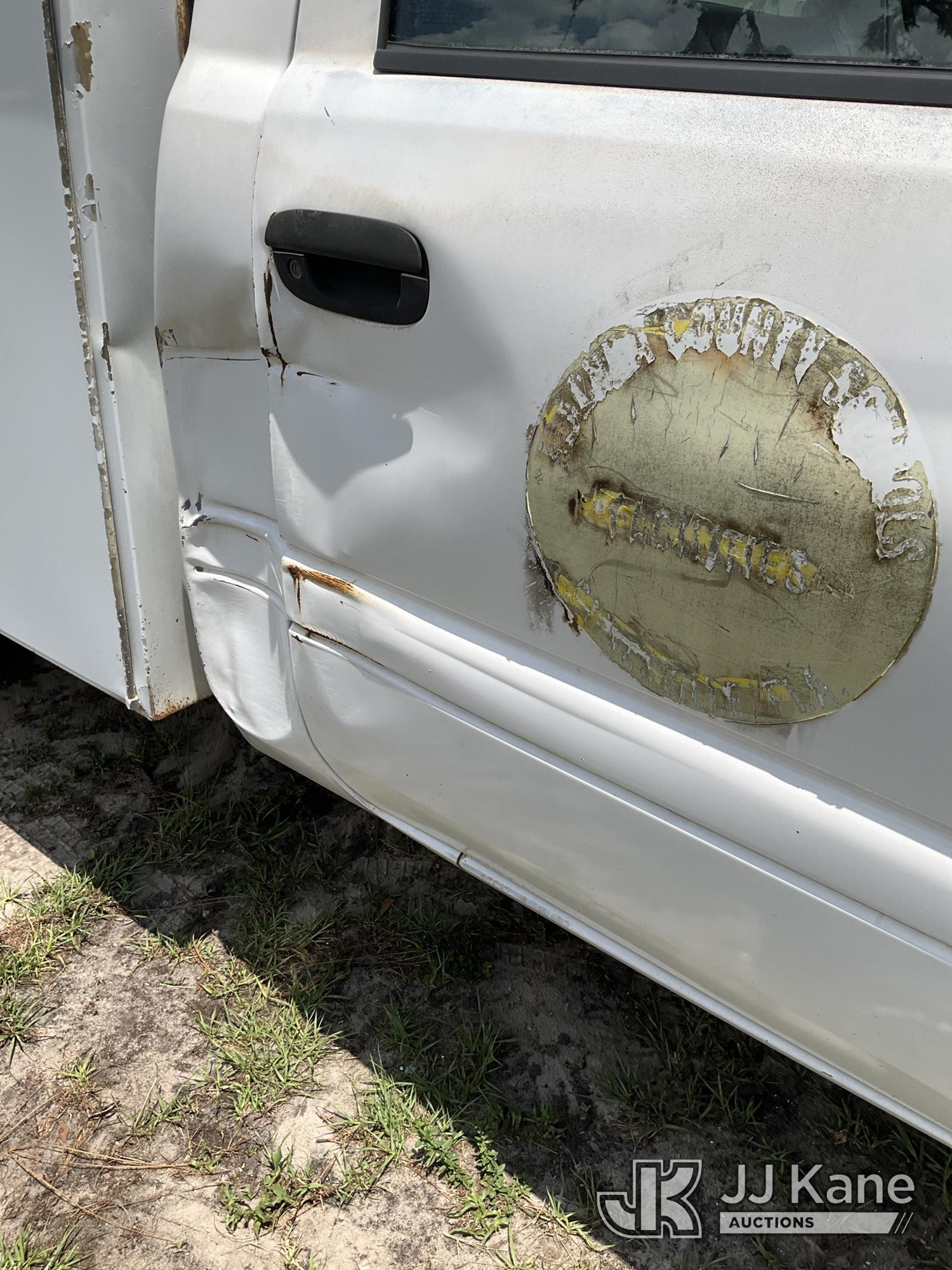 (Ocala, FL) 2001 RAM 2500 Service Truck Runs & Moves) (Jump To Start, Dashboard Damage, Body/Paint D