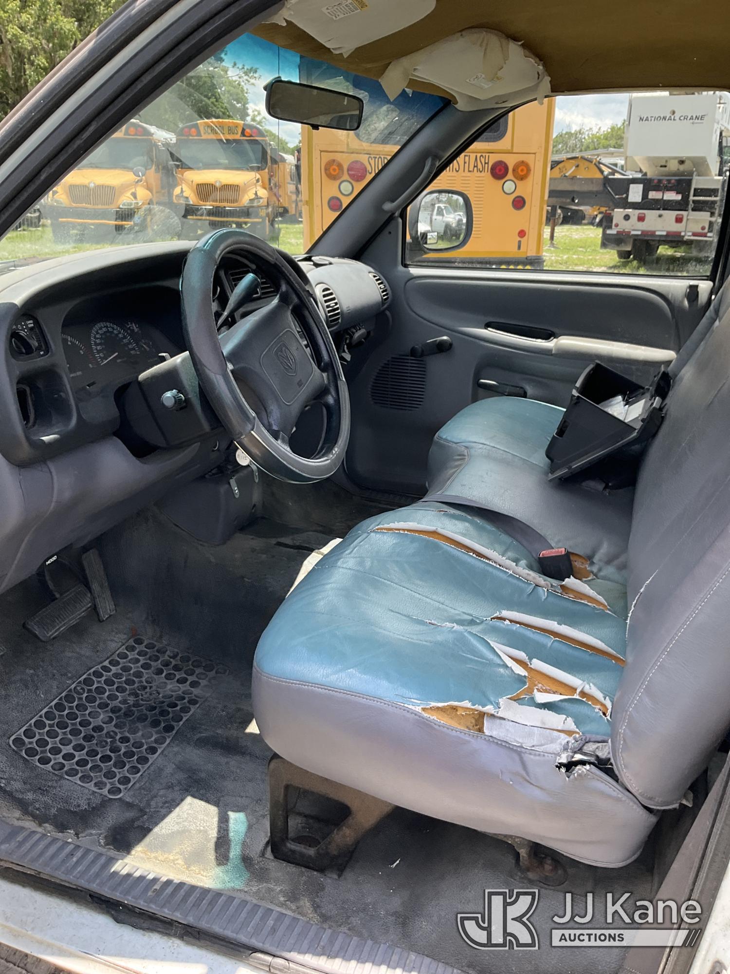 (Ocala, FL) 2001 RAM 2500 Service Truck Runs & Moves) (Jump To Start, Dashboard Damage, Body/Paint D
