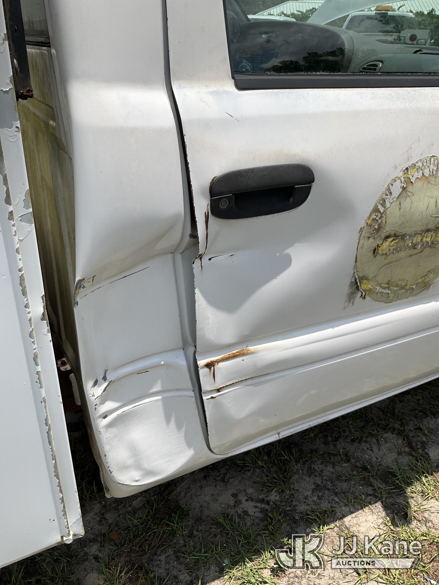 (Ocala, FL) 2001 RAM 2500 Service Truck Runs & Moves) (Jump To Start, Dashboard Damage, Body/Paint D