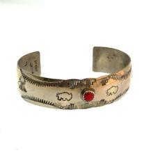 Navajo Silver and Coral Cuff Bracelet Signed JL - 68x18mm - 0.7 oz