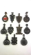 11 x Vintage Cast Iron Trivets - Wilton ++