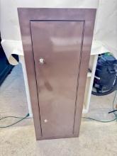 METAL GUN CABINET WITH ONE KEY