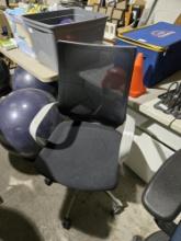 Swivel Arm Chair