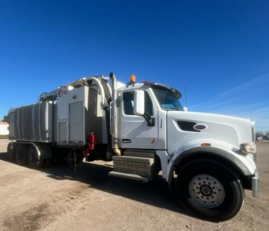 HEAVY DUTY VACUUM HYDRO EXCAVATION DUMP TRUCKS