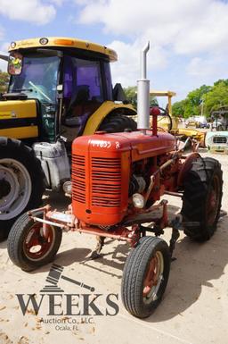 FARMALL SUPER A TRACTOR