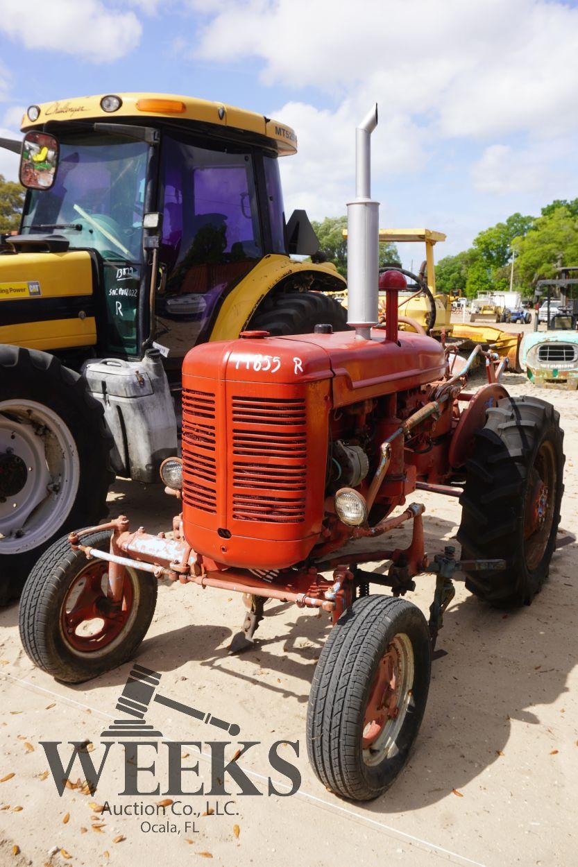 FARMALL SUPER A TRACTOR