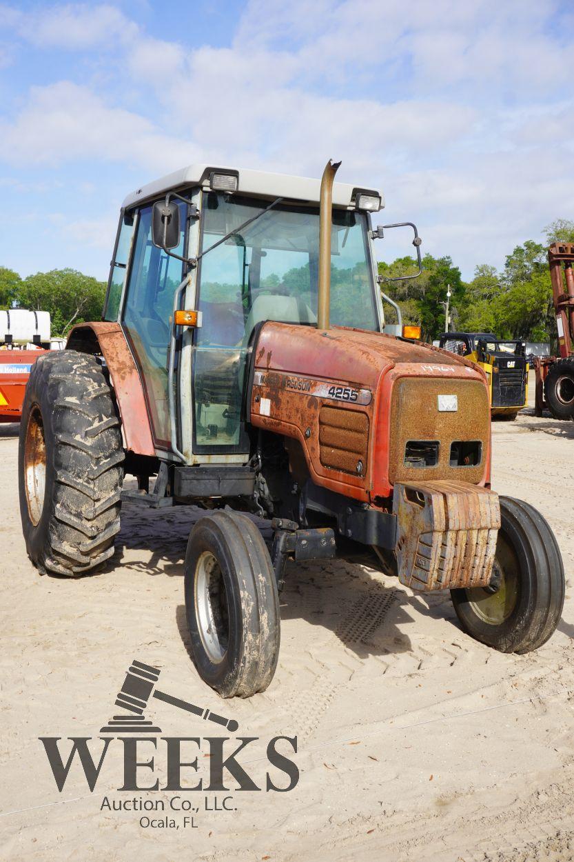 MASSEY FERGUSON 4255 CAB