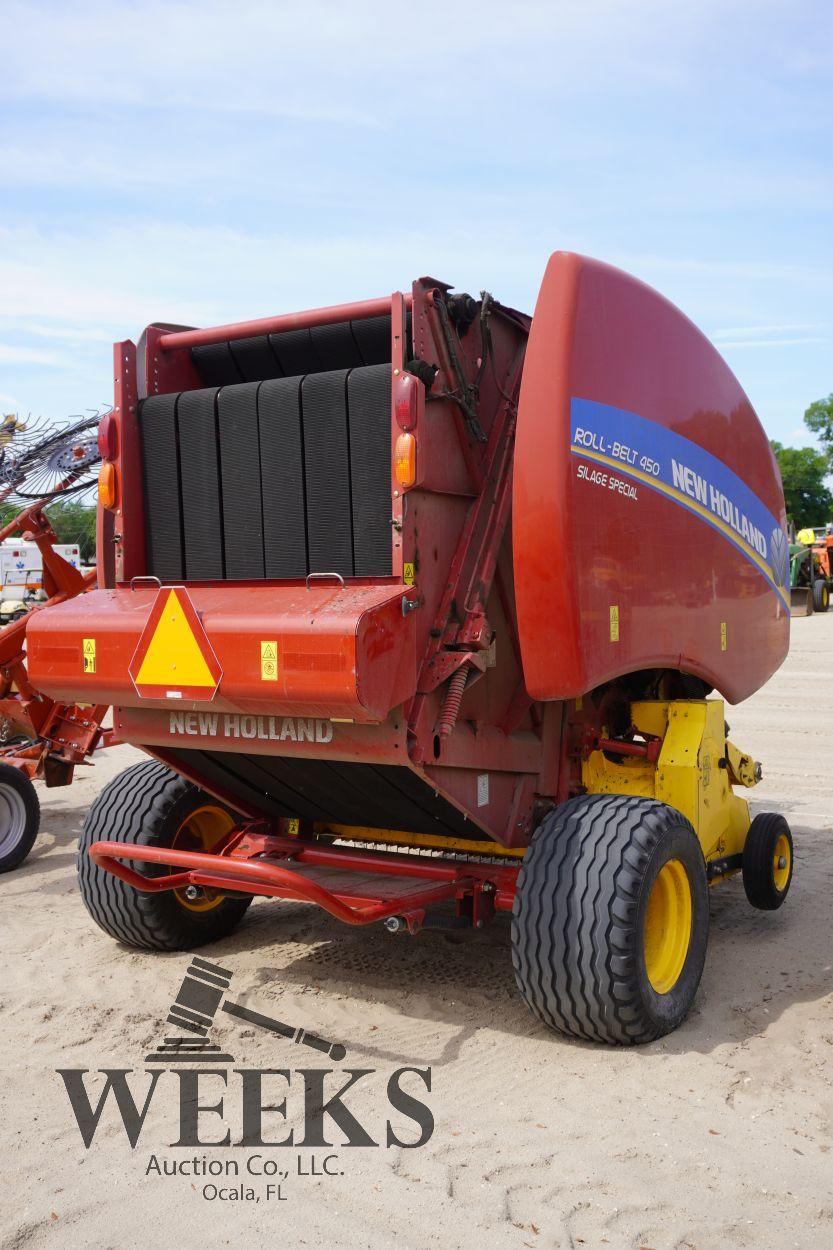 NEW HOLLAND 450 BALER