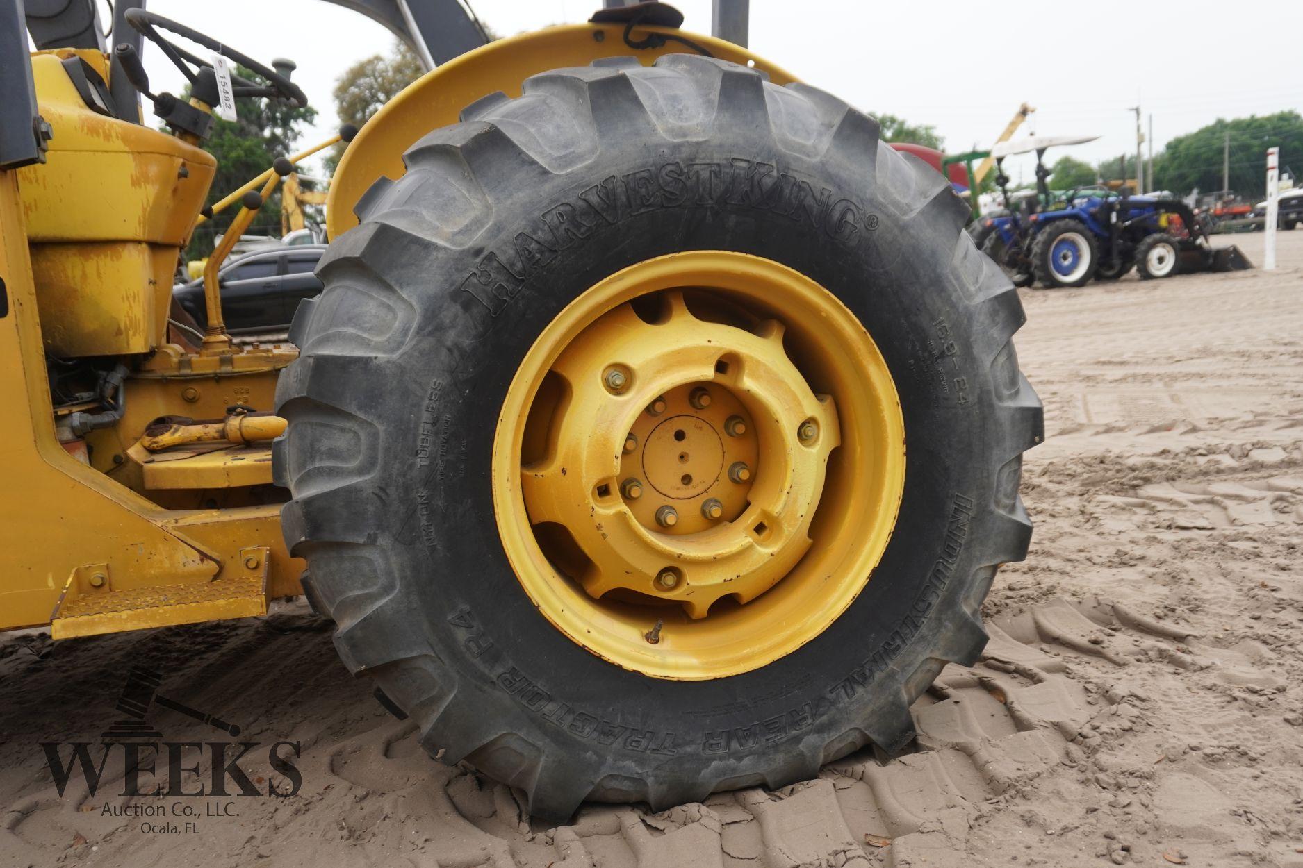 NEW HOLLAND 445D W/LOADER