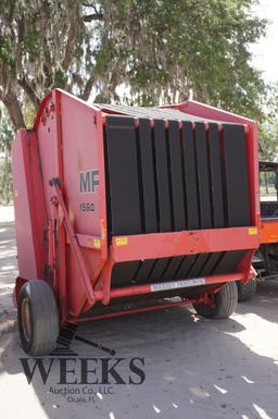 MF 1560 BALER