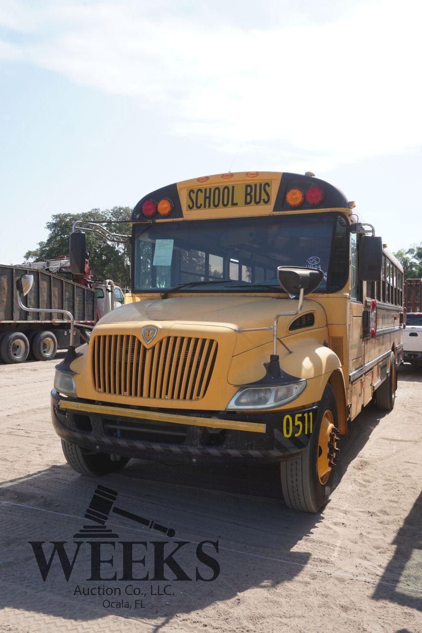 INTL SCHOOL BUS (R)