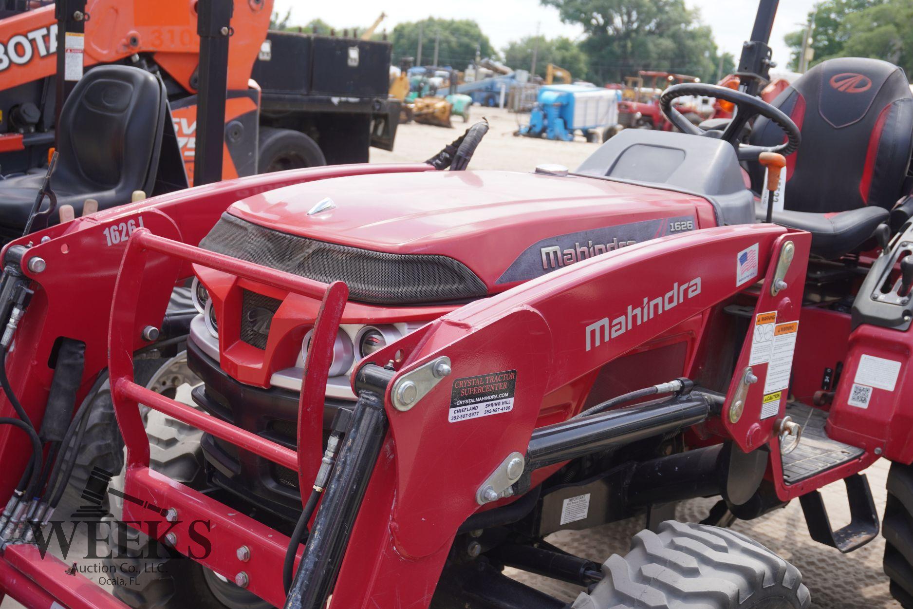 MAHINDRA 1626H W/LOADER