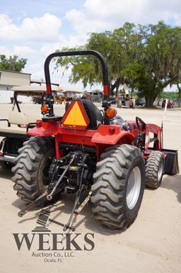 MAHINDRA 1626H W/LOADER