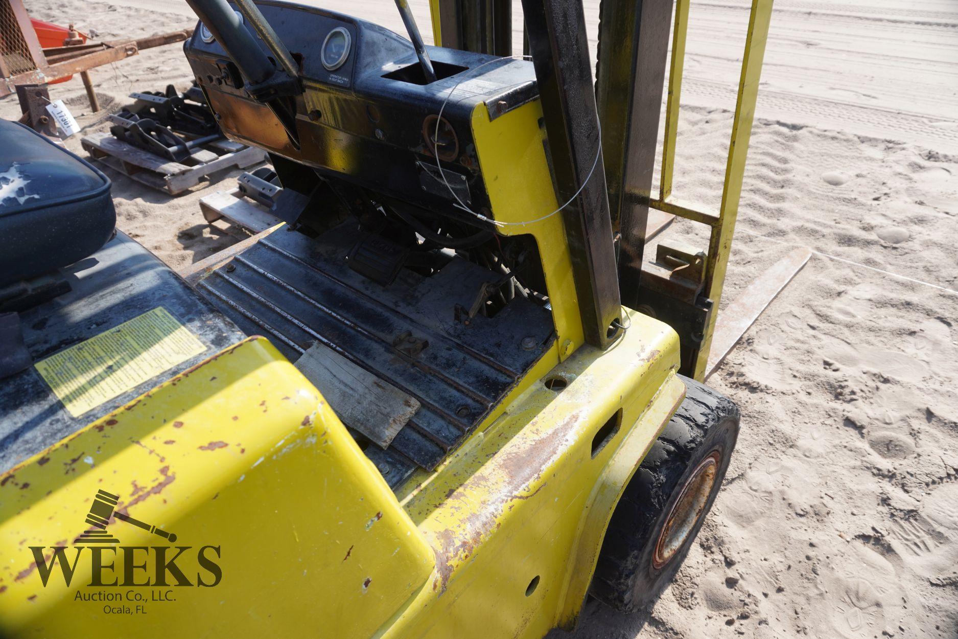 CLARK C500 30 FORKLIFT