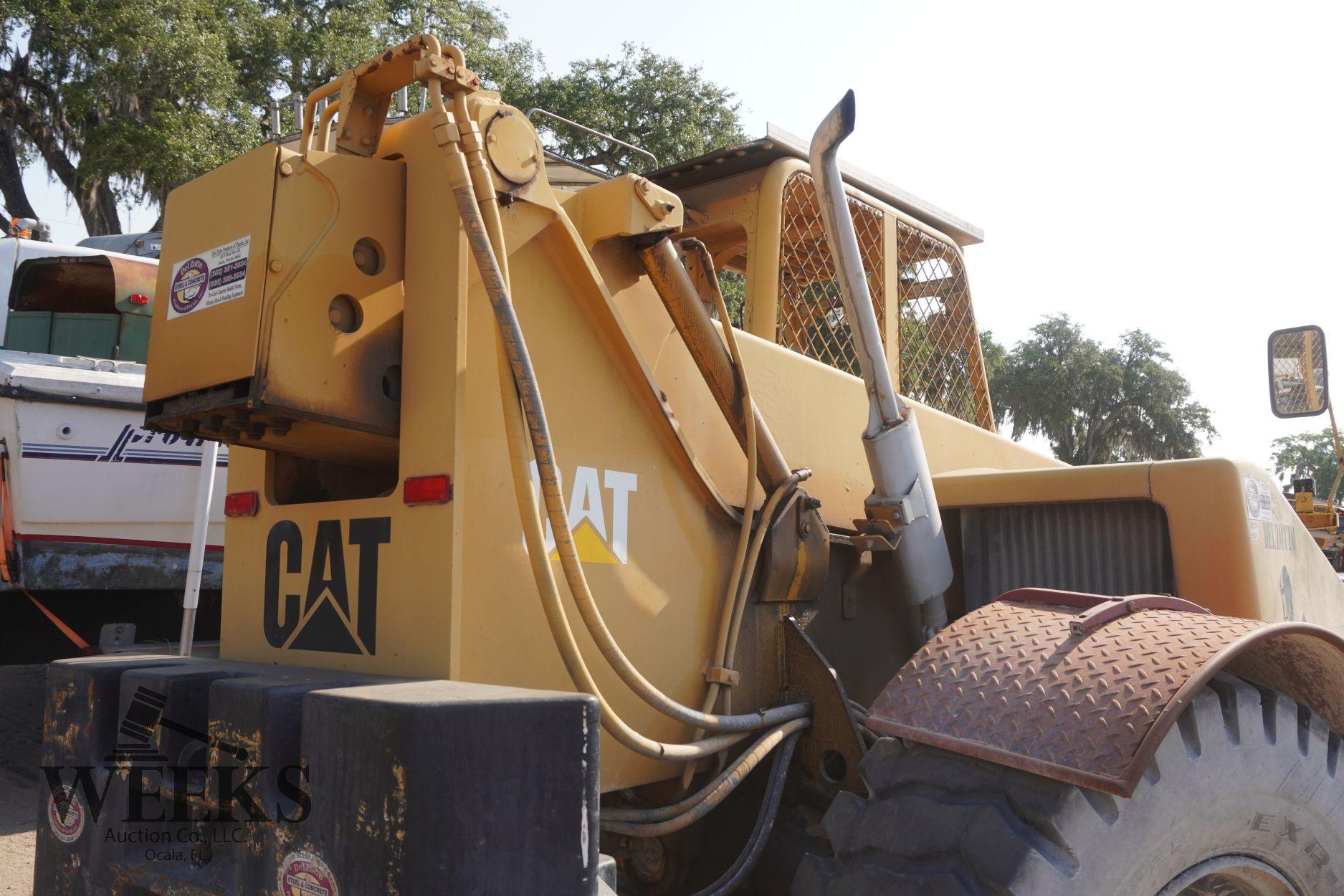 CAT 10000LB TELEHANDLER