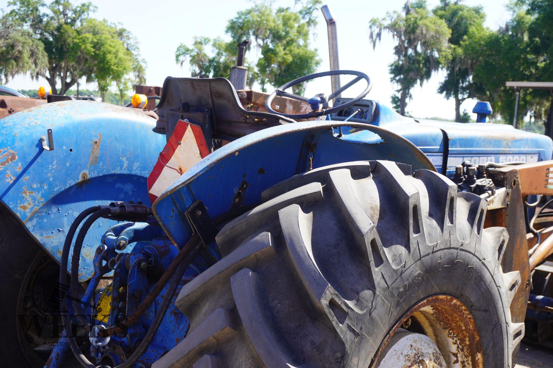 FORD 5000 2WD W/LOADER