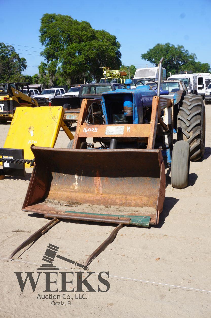 FORD 5000 2WD W/LOADER