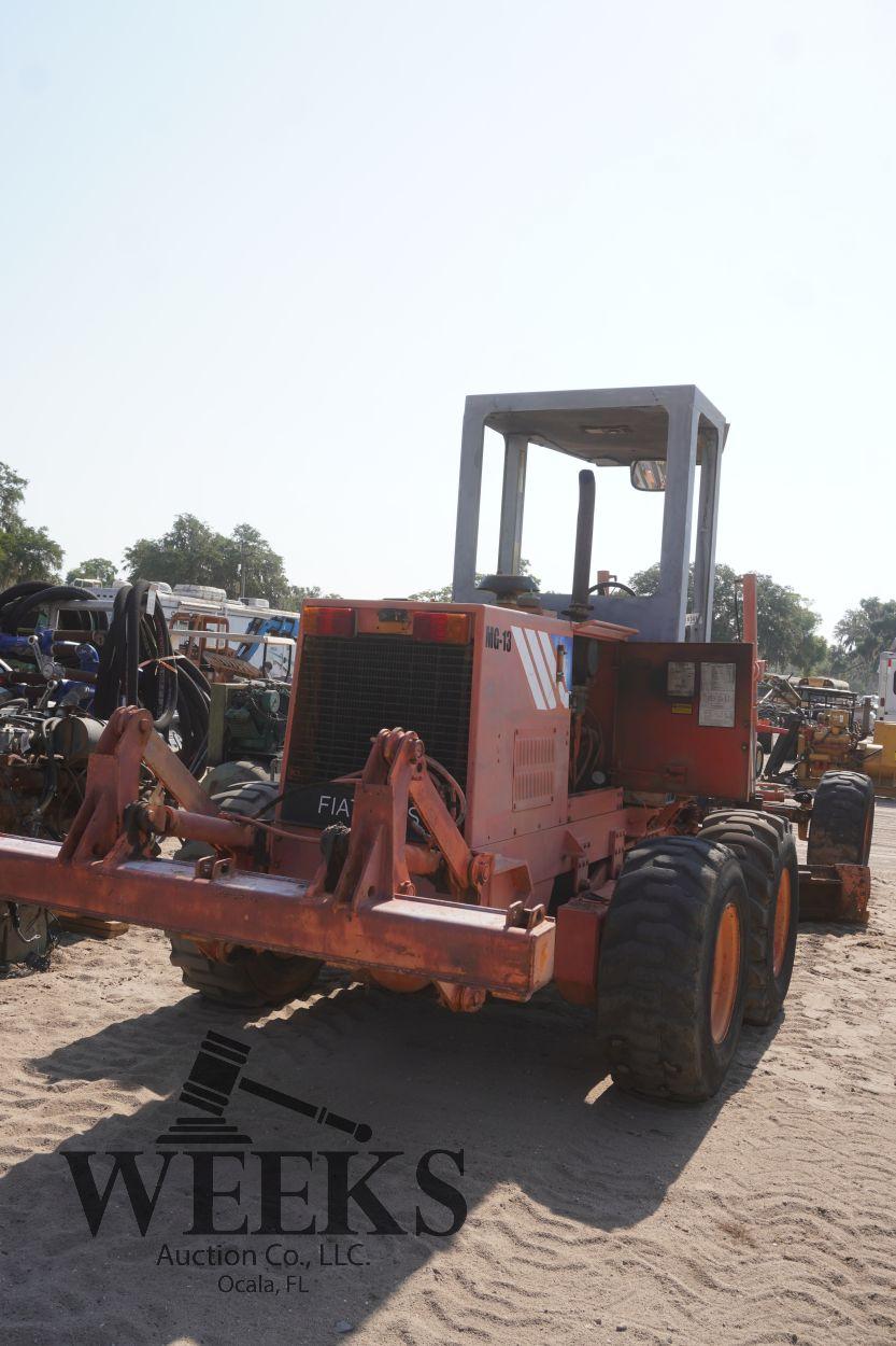 FIAT ALLIS MOTOR GRADER