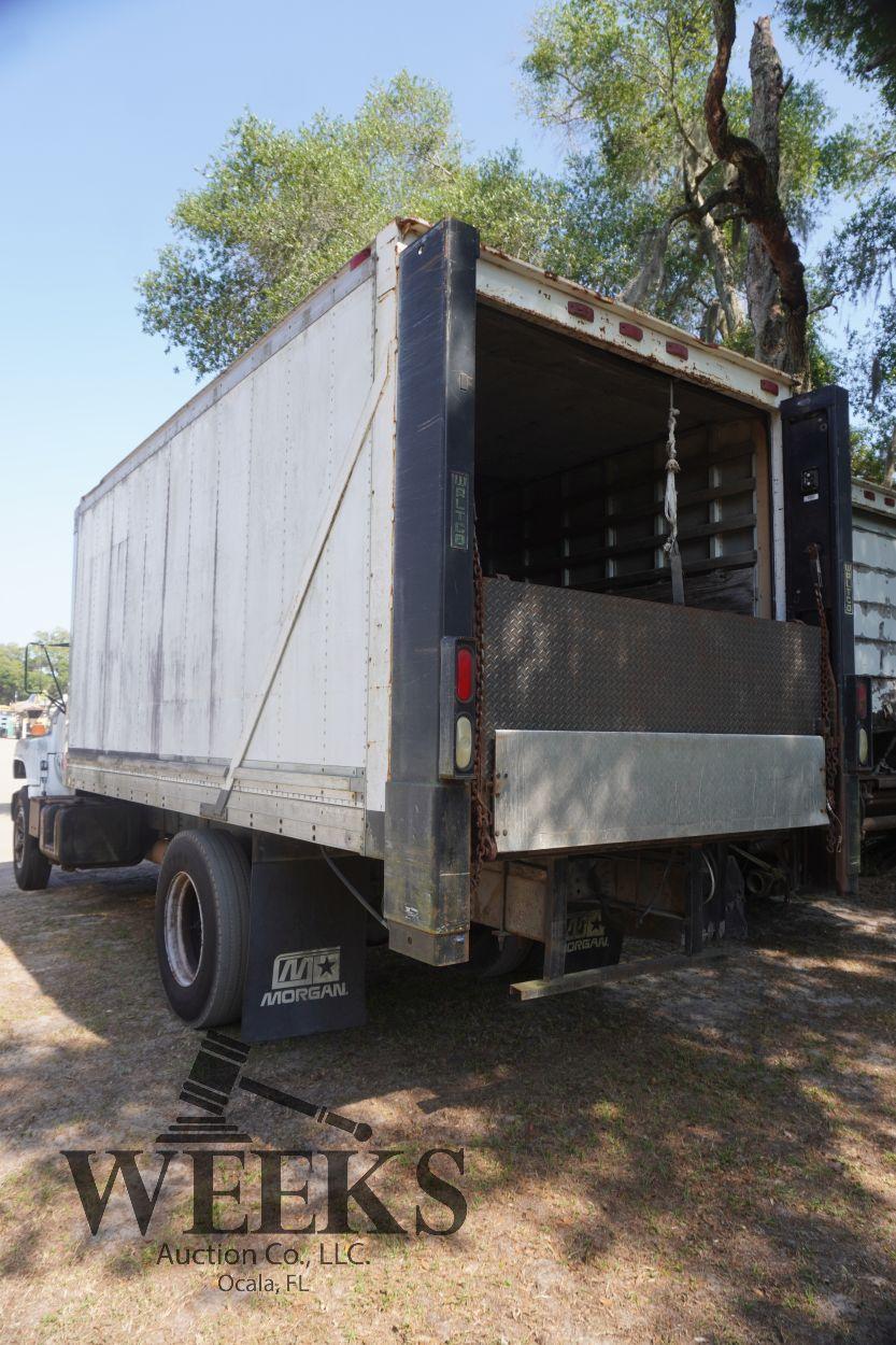 GMC TOPKICK BOX TRUCK