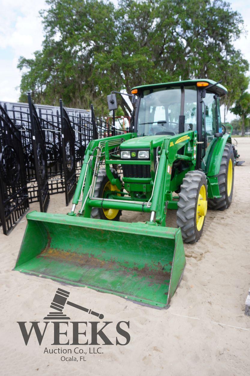 JOHN DEERE 5065E CAB 4x4