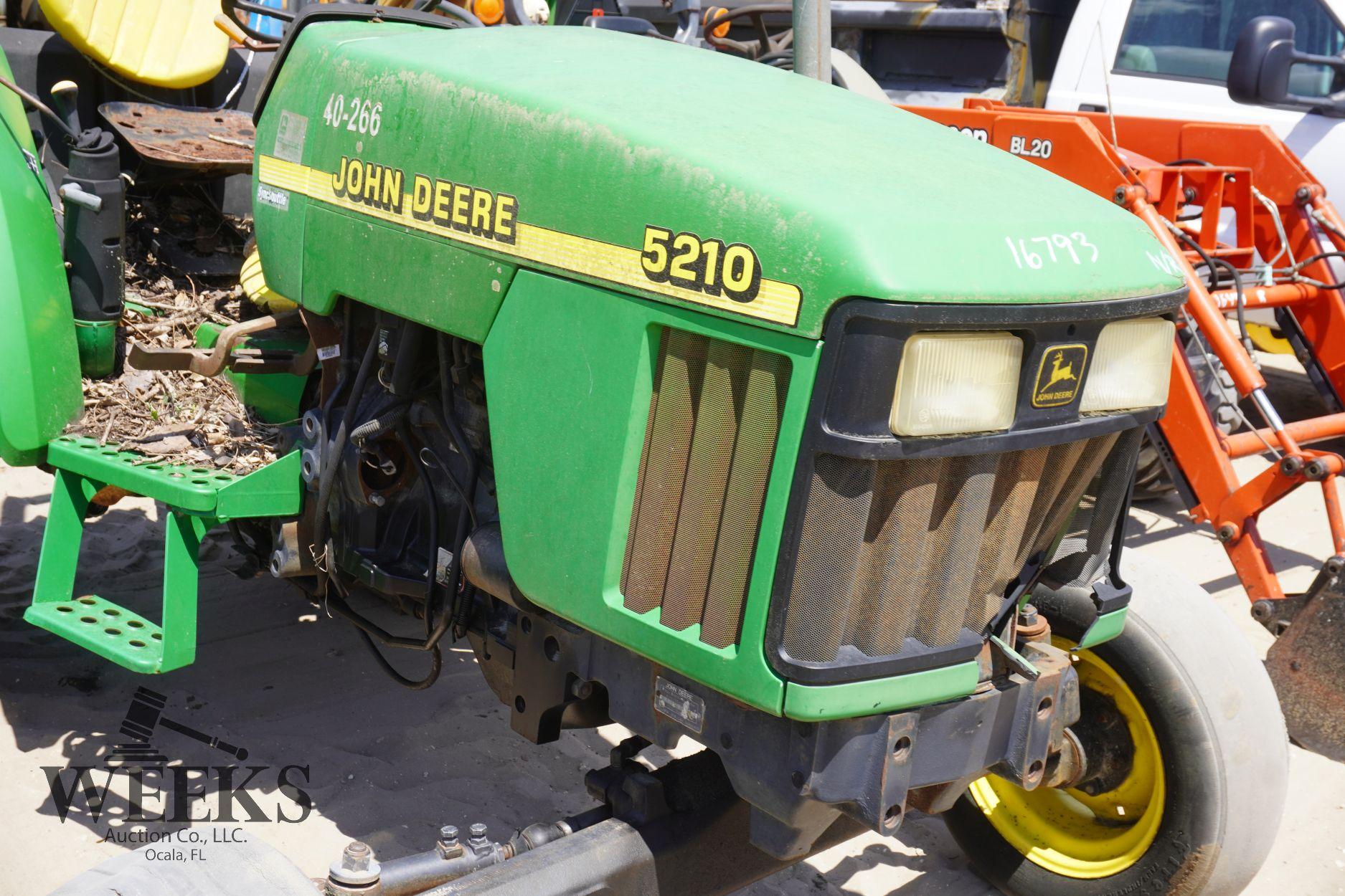 JOHN DEERE 5210 2X4