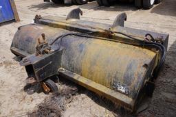 SWEEPER ATTACH FOR LOADER