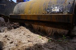 SWEEPER ATTACH FOR LOADER