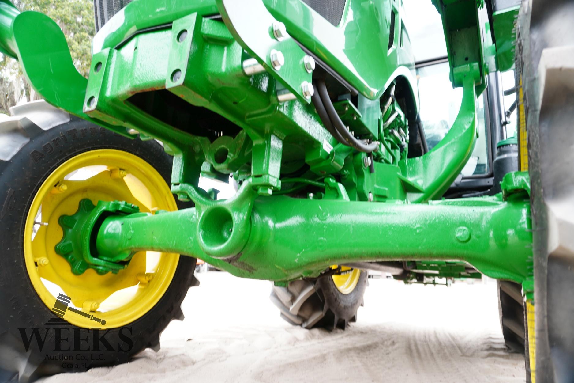 JOHN DEERE 5075E W/LOADER