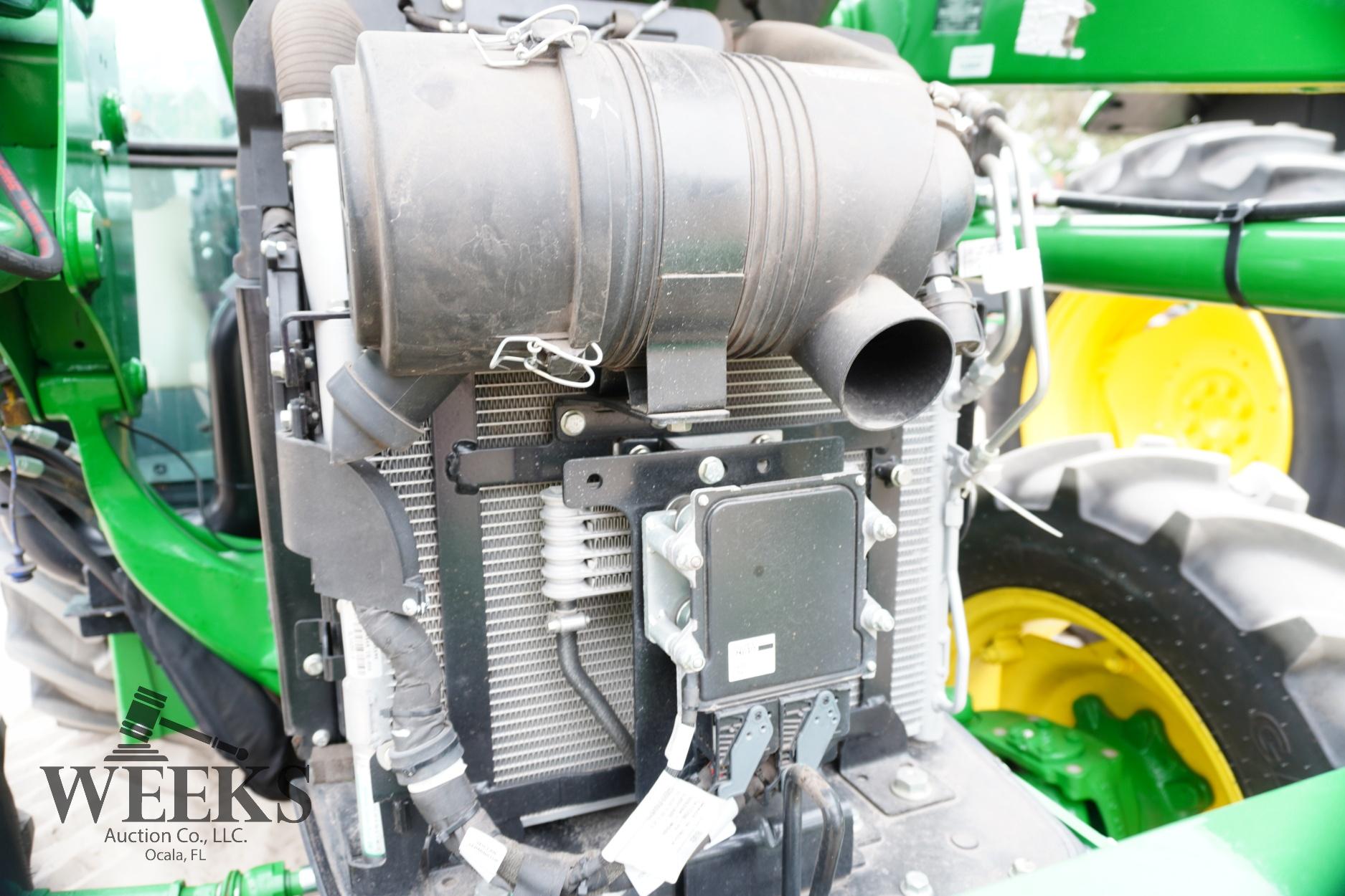 JOHN DEERE 5075E W/LOADER