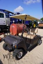 CLUB CAR W/CHARGER