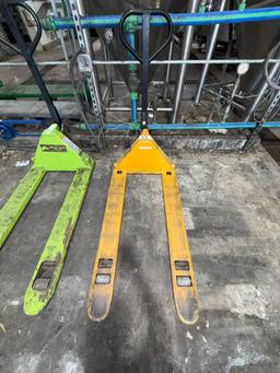 Uline, 3300 LB Pallet Jack