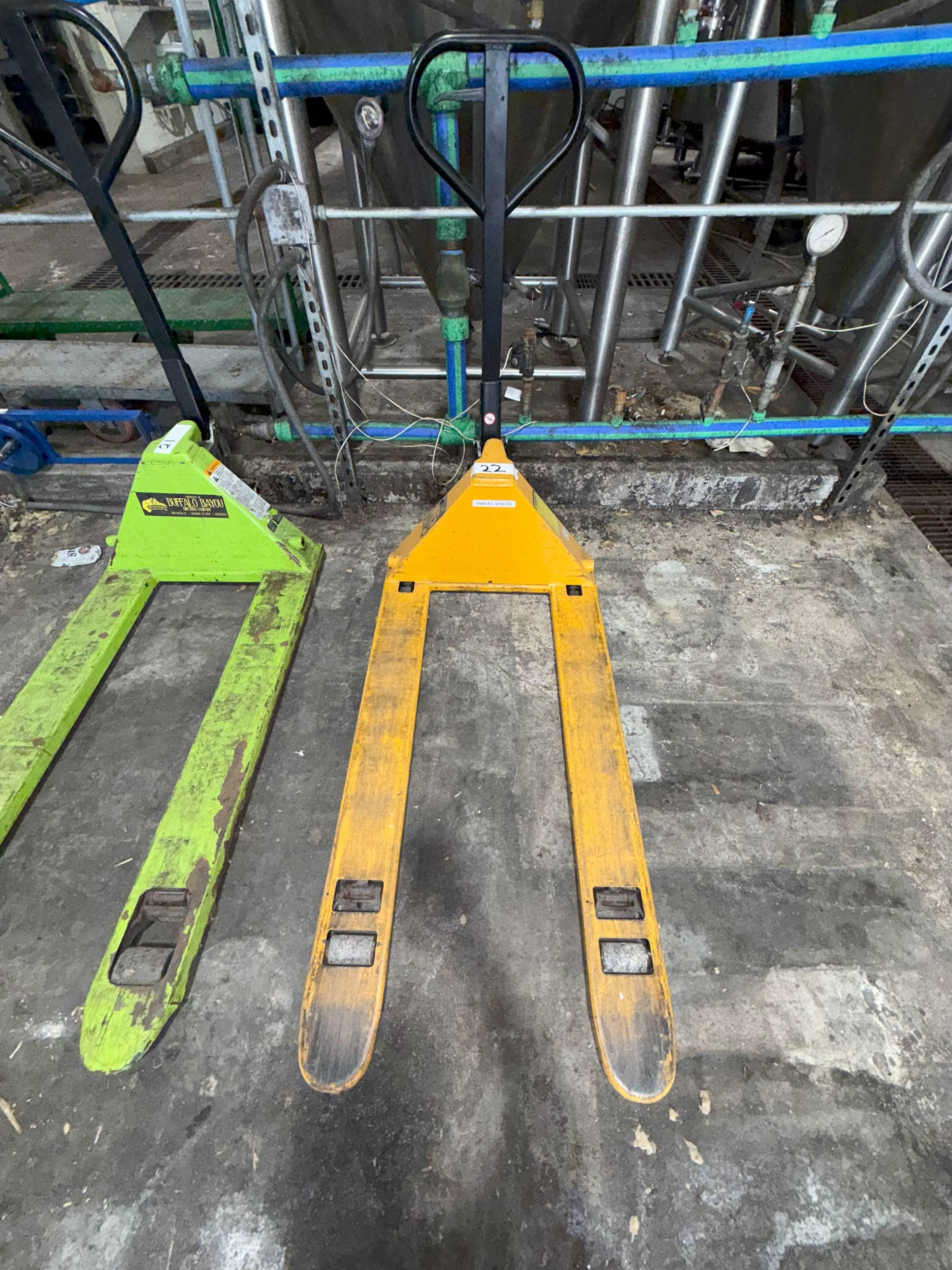 Uline, 3300 LB Pallet Jack