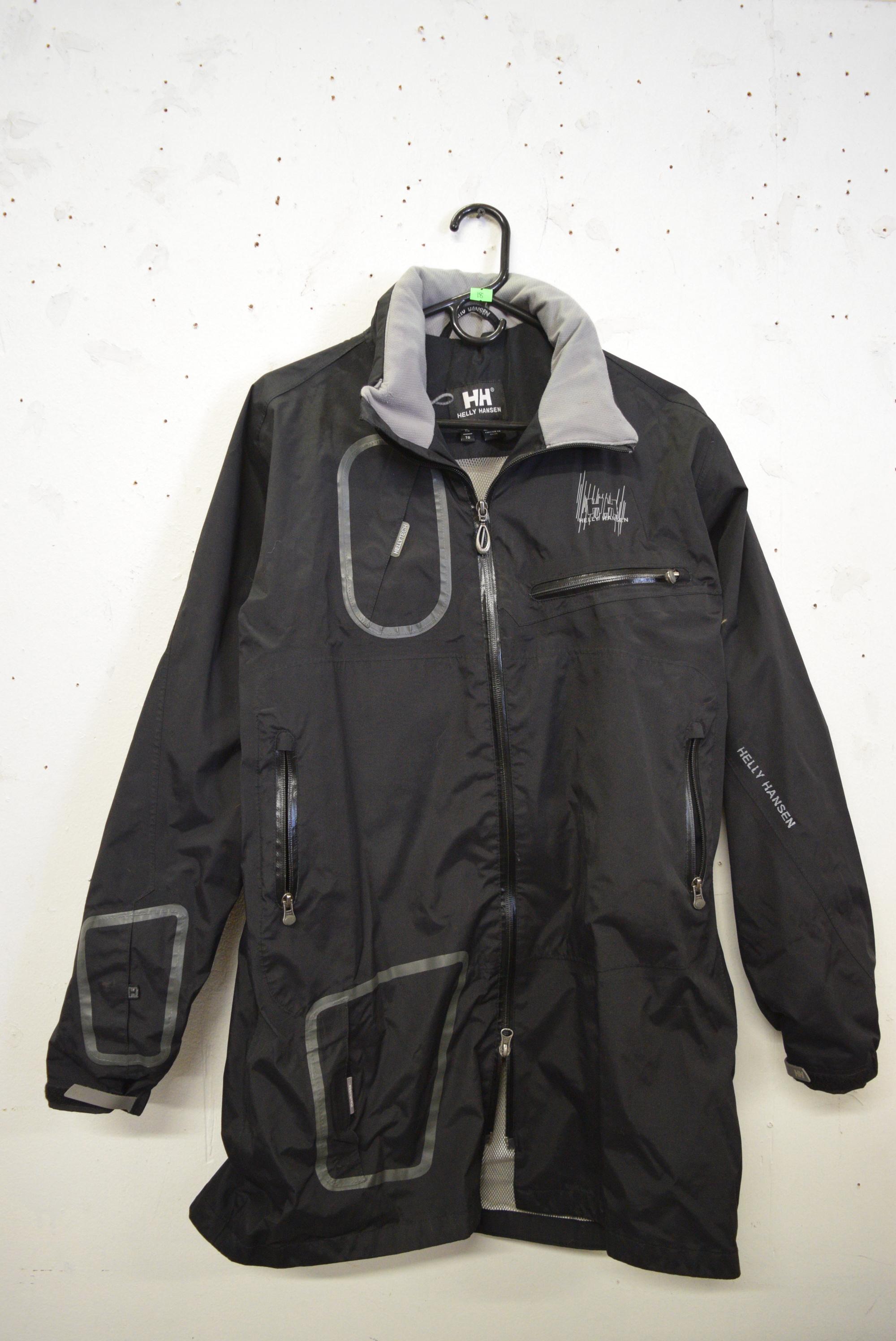 HELLY HANSEN HELLY TECH COAT!