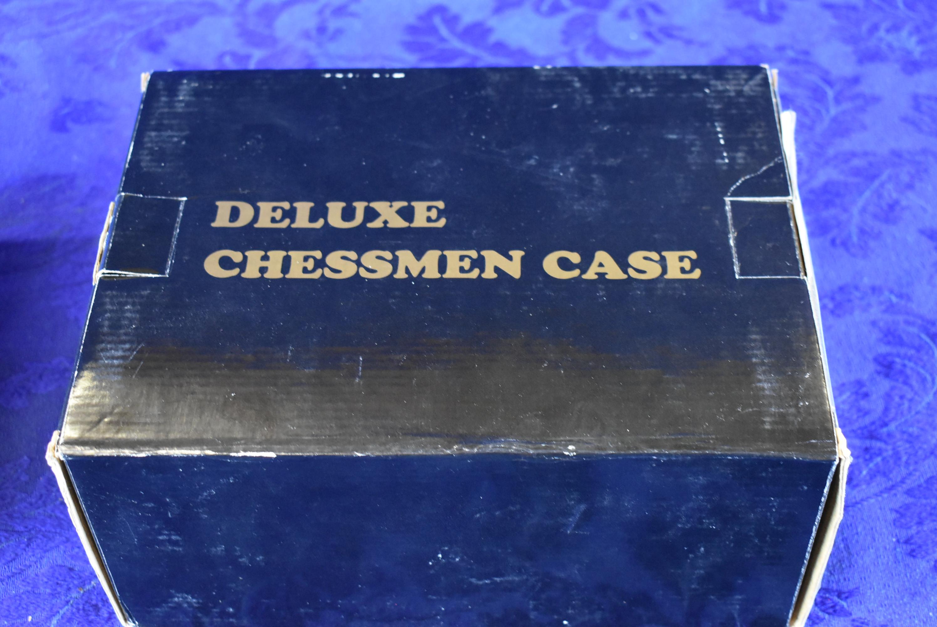 DELUXE FOLDING CHESSMEN CASE!