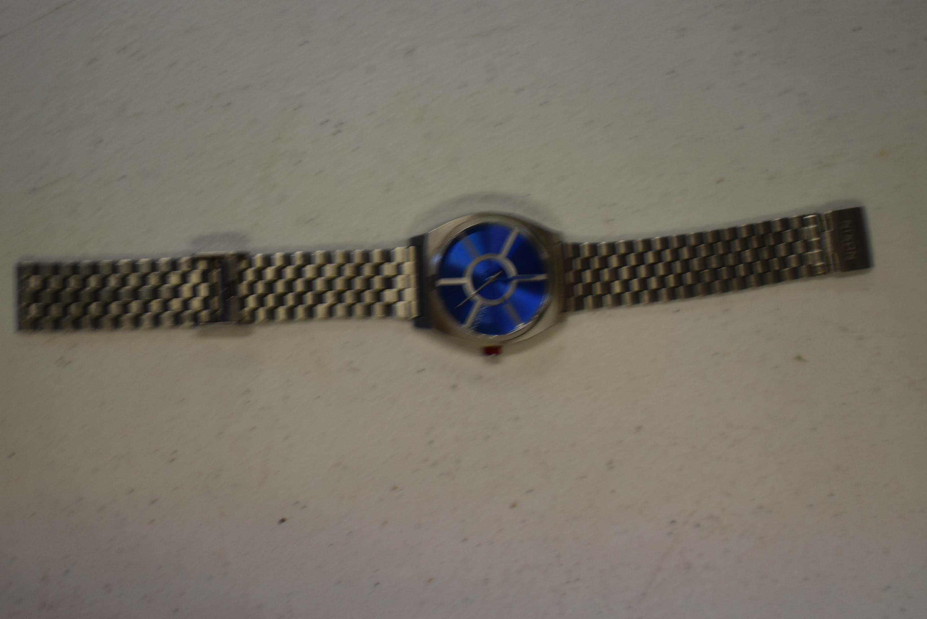 BEEP BOOP NIXON ANALOG WATCH!