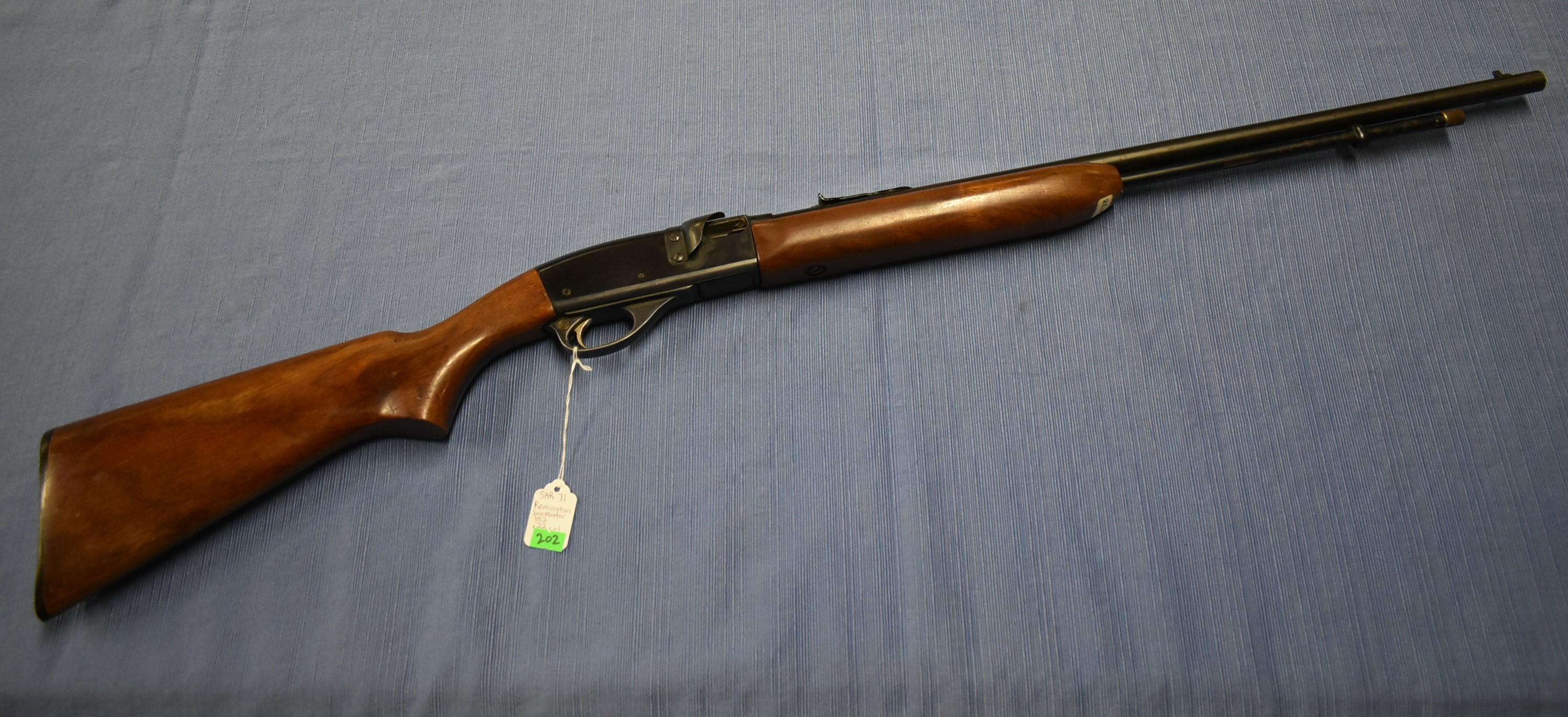 FIREARM/GUN REMINGTON 552!! SAR 71