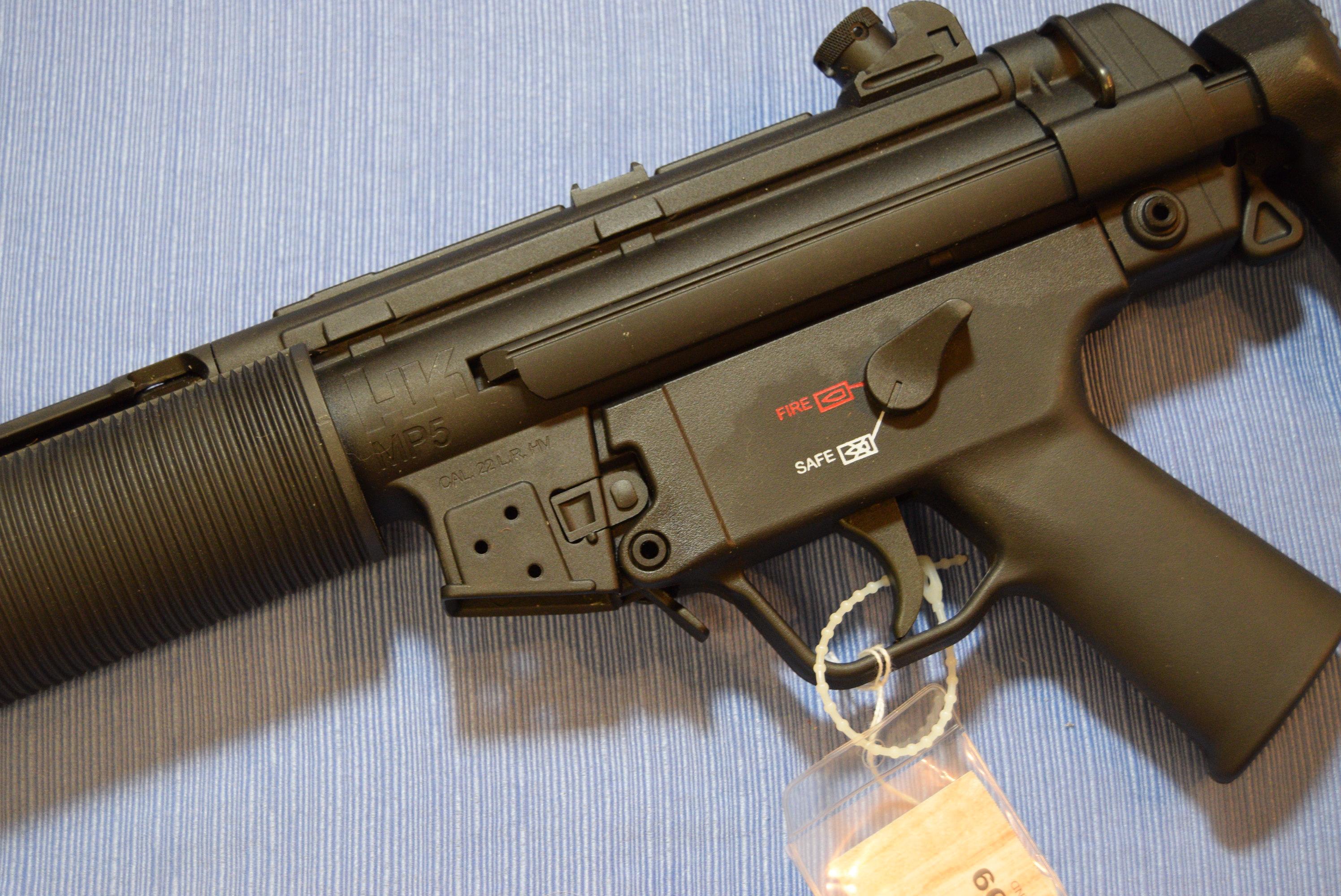 FIREARM/GUN H&K MP5!! SAR 64